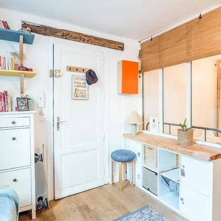 Denise - Welkeys Apartment *
